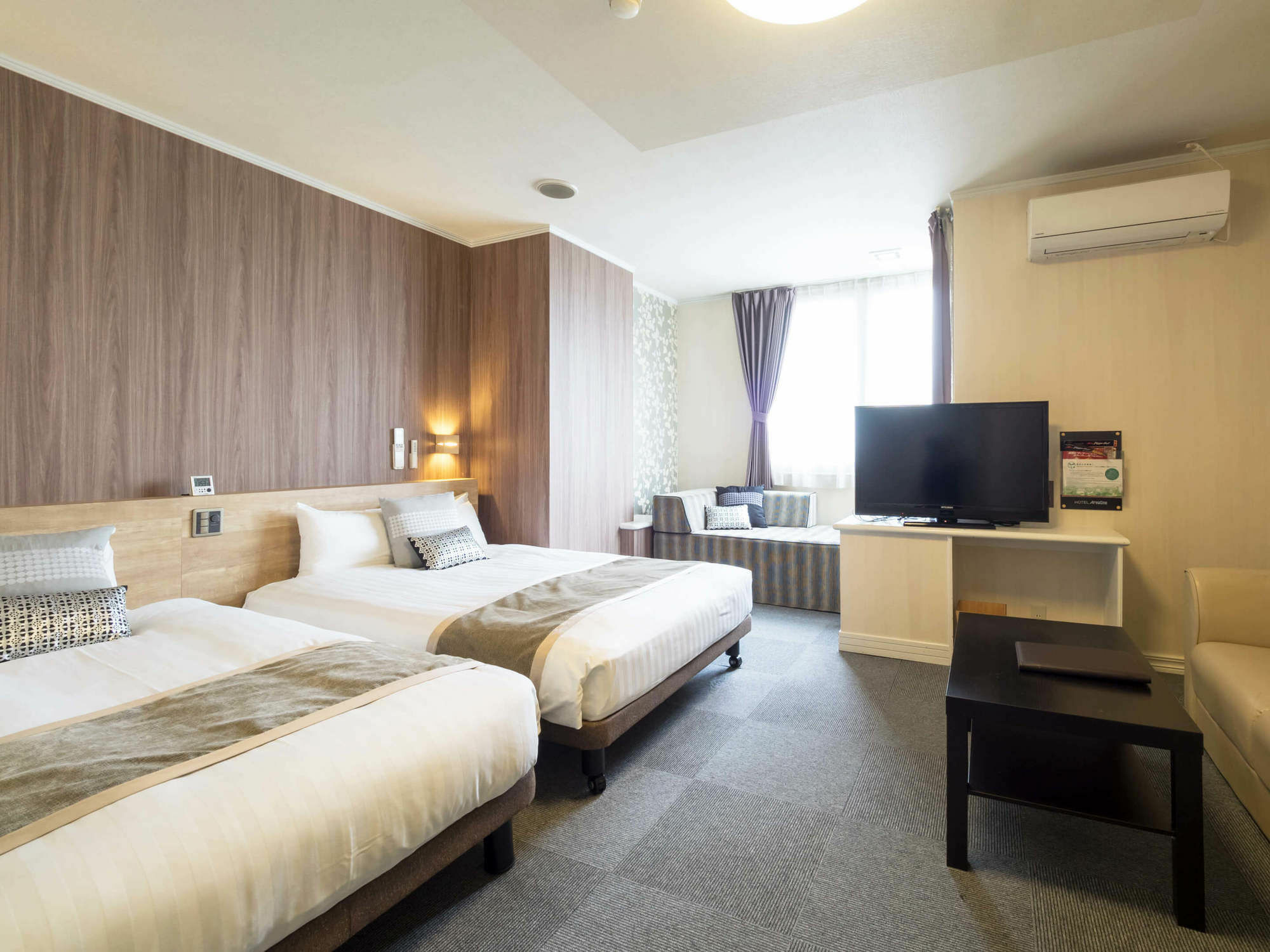 Hotel Areaone אוביהירו מראה חיצוני תמונה